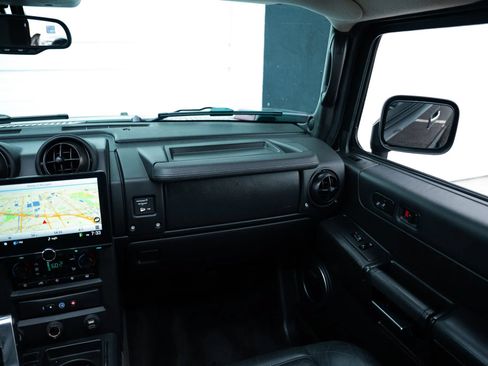 Used 2005 HUMMER H2 w/ Preferred Equipment Group AWD/4WD image 38