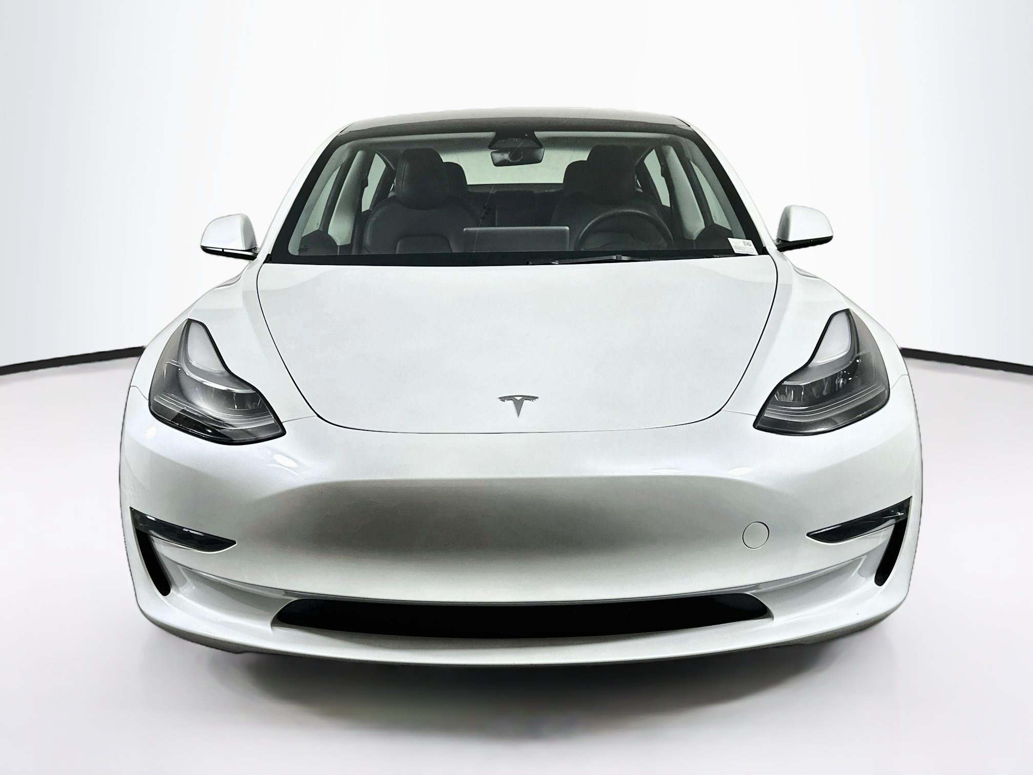 Used 2023 Tesla Model 3 Standard Range RWD image 2