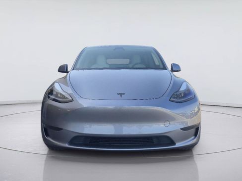 Used 2024 Tesla Model Y 2WD image 8