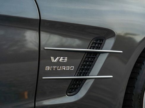 Used 2015 Mercedes-Benz SL 63 AMG image 14