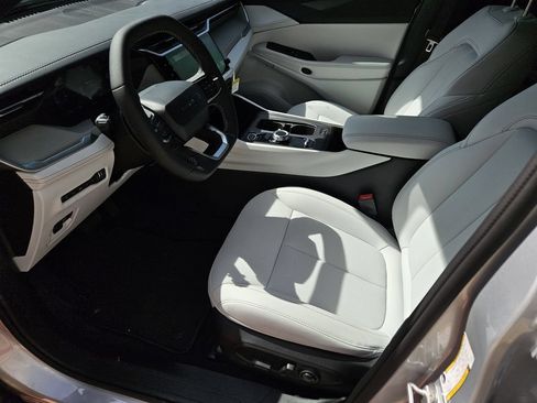 New 2026 Jeep Cherokee Limited AWD/4WD image 14