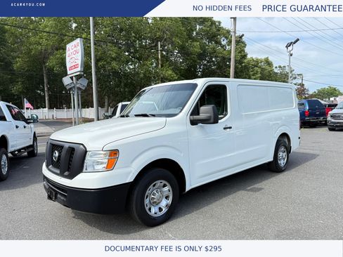 Used 2016 Nissan NV 2500 SV RWD image 4