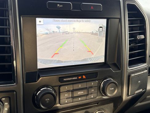 Used 2017 Ford F150 XLT image 25