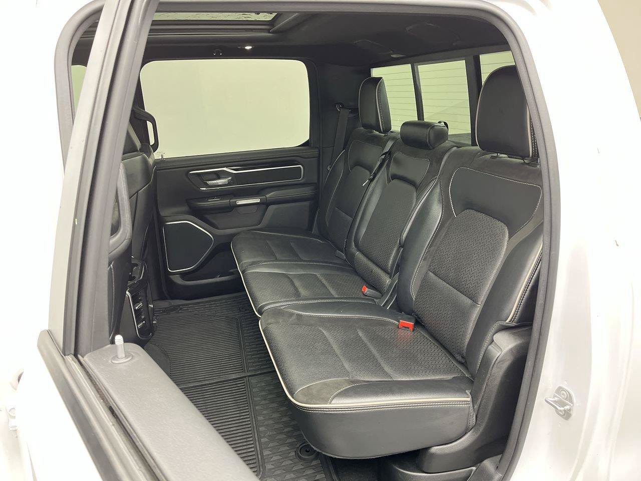 Used 2021 RAM 1500 Laramie AWD/4WD image 14