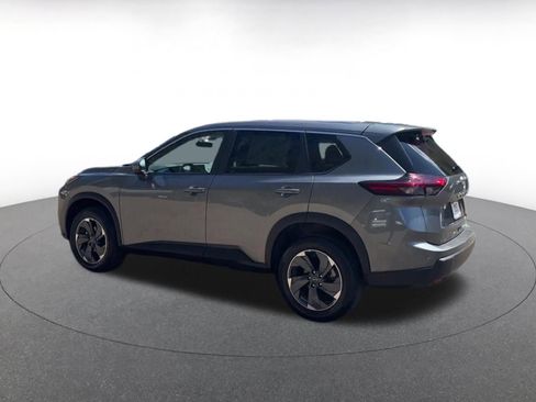 Used 2025 Nissan Rogue SV FWD image 10