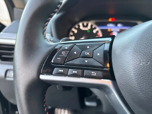 Used 2025 Nissan Altima 2.5 SR AWD/4WD image 16