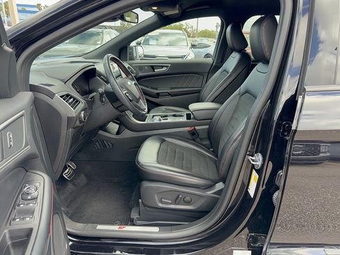 Certified 2024 Ford Edge ST-Line AWD/4WD image 12