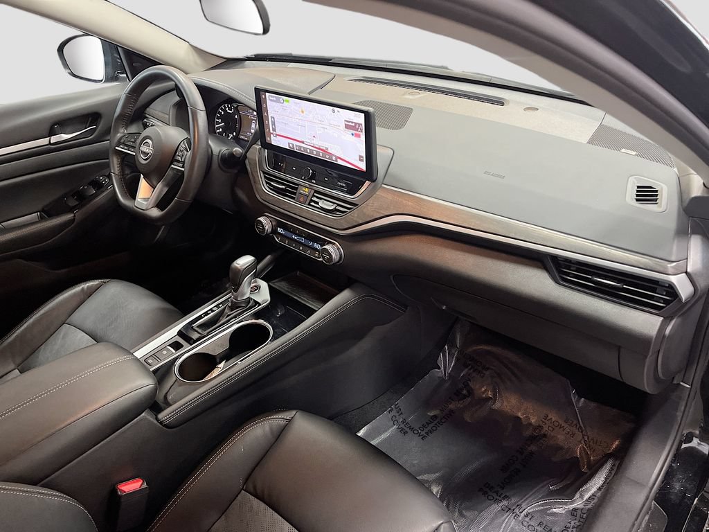 Used 2024 Nissan Altima 2.5 SL AWD/4WD image 31