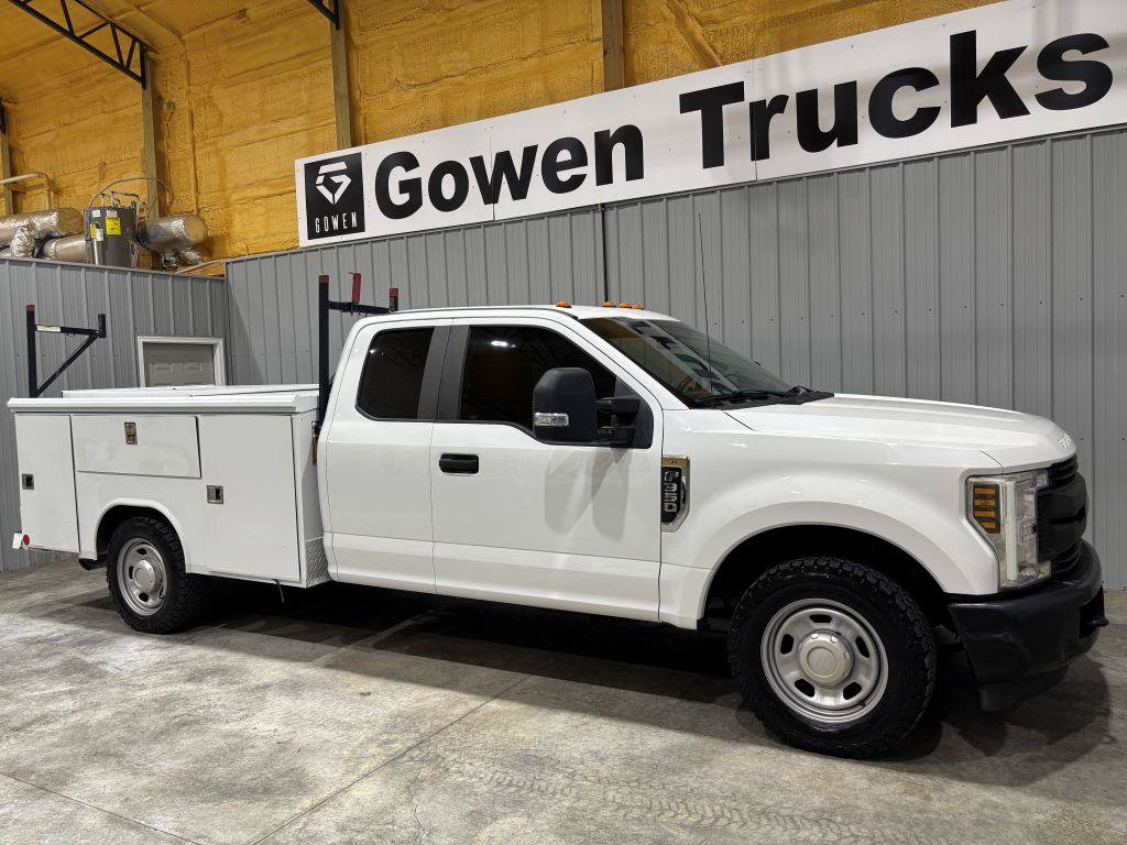 Used 2019 Ford F350 XL w/ Power Equipment Group RWD image 3