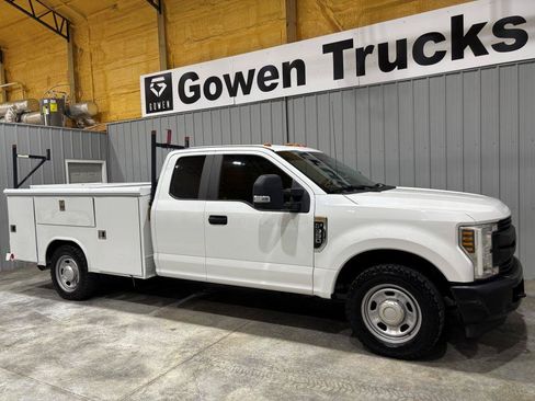 Used 2019 Ford F350 XL w/ Power Equipment Group RWD image 3