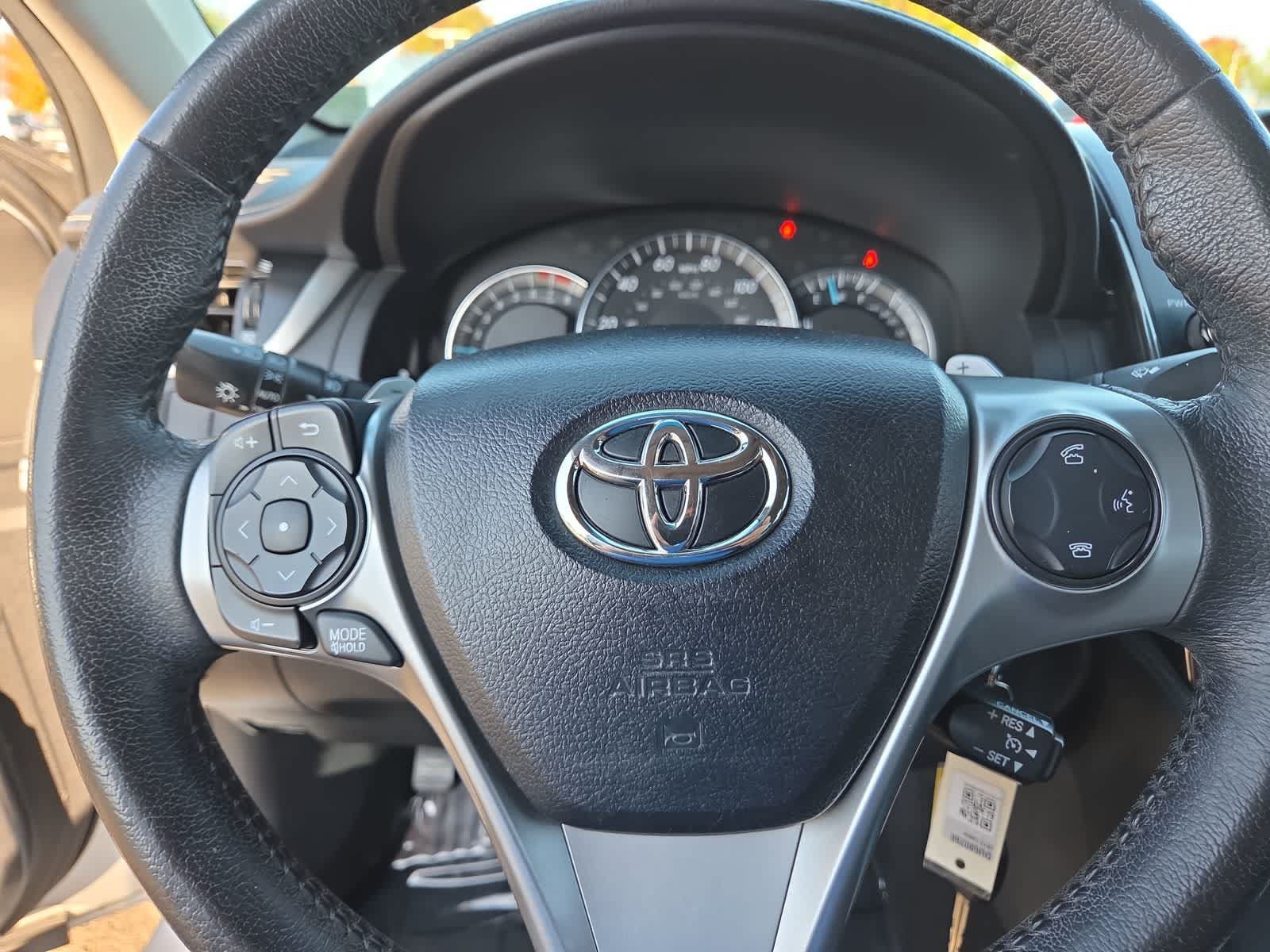 Used 2013 Toyota Camry SE FWD image 23