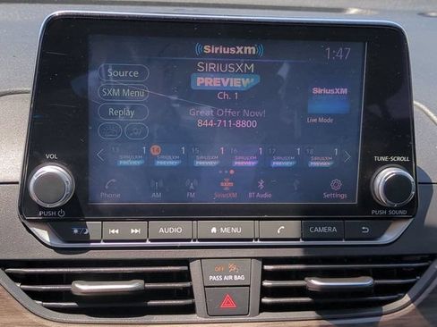 Used 2024 Nissan Altima 2.5 SV FWD image 16
