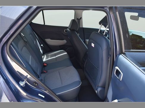 New 2025 Hyundai Venue Limited FWD image 15