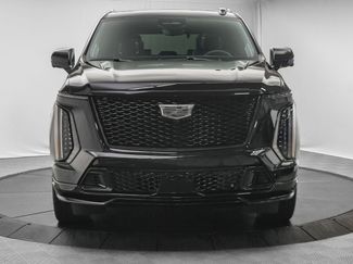 Used 2025 Cadillac Escalade V w/ LPO, ONYX Package video 2