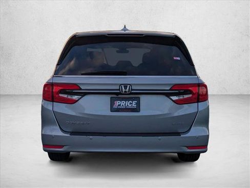 Used 2024 Honda Odyssey Elite image 7