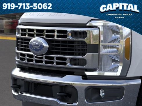 New 2026 Ford F350 XL w/ XL Chrome Package AWD/4WD image 17