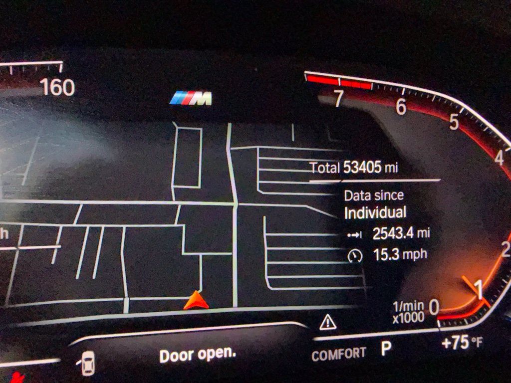 Used 2022 BMW 740i w/ M Sport Package RWD image 3