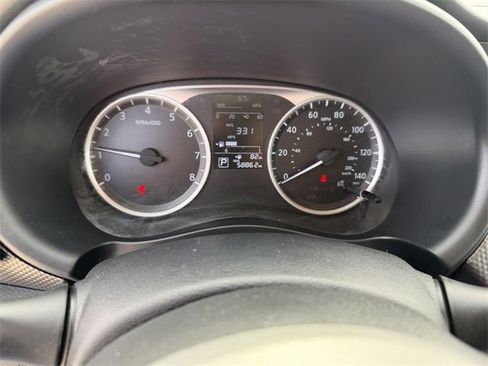 Used 2020 Nissan Kicks S image 14