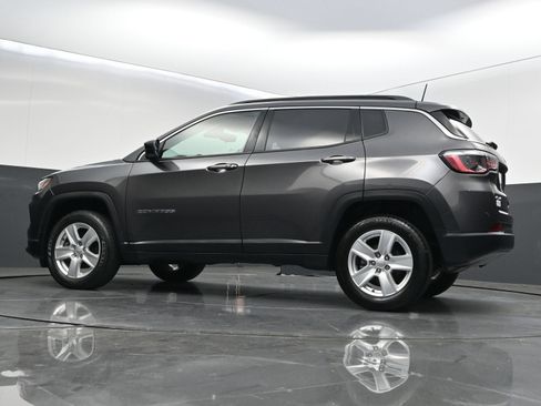 Used 2022 Jeep Compass Latitude AWD/4WD image 39