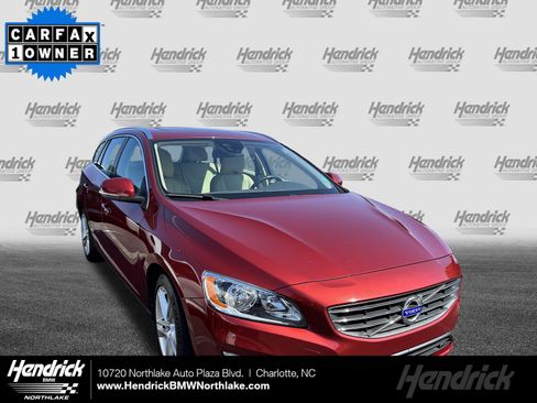 Used 2015 Volvo V60 T5 Premier Plus FWD image 1