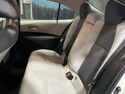 Used 2020 Toyota Corolla LE image 14