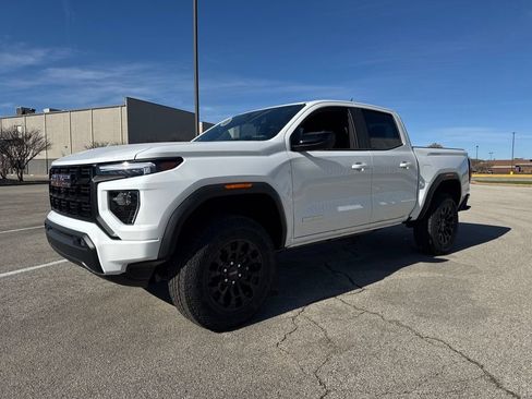 New 2026 GMC Canyon Elevation w/ Convenience Package image 2