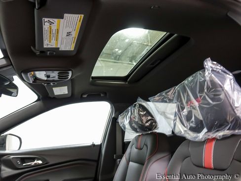 New 2026 Chevrolet Trax RS image 10