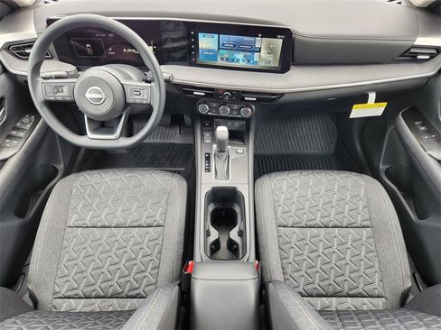 New 2025 Nissan Kicks SV image 19