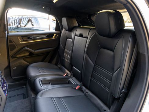 New 2025 Porsche Cayenne Turbo image 45