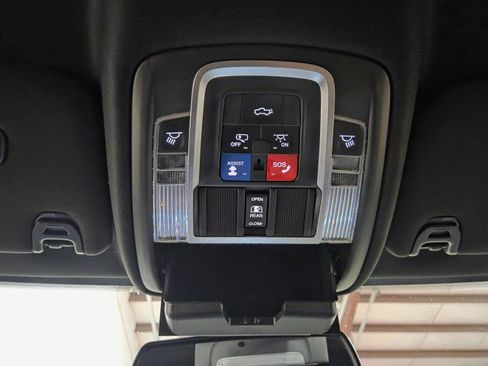 Used 2022 RAM 2500 Limited image 64