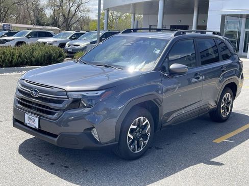 Certified 2025 Subaru Forester Premium AWD/4WD image 3