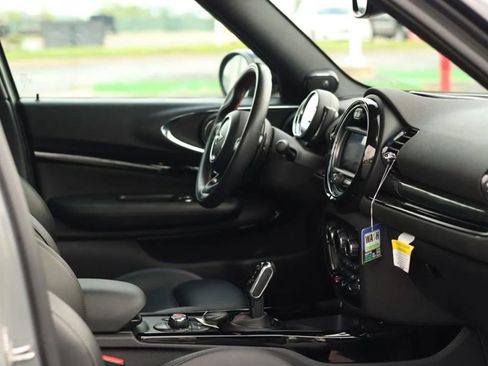 Used 2020 MINI Cooper Clubman S w/ Premium Package image 36