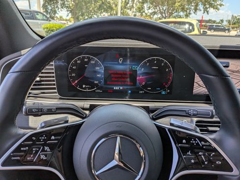Used 2025 Mercedes-Benz GLE 350 4MATIC image 27