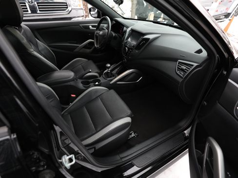 Used 2016 Hyundai Veloster Turbo w/ Option Group 04 image 12