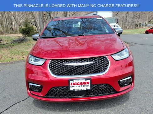 New 2026 Chrysler Pacifica Pinnacle image 2