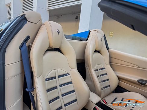 Used 2017 Ferrari 488 Spider image 32