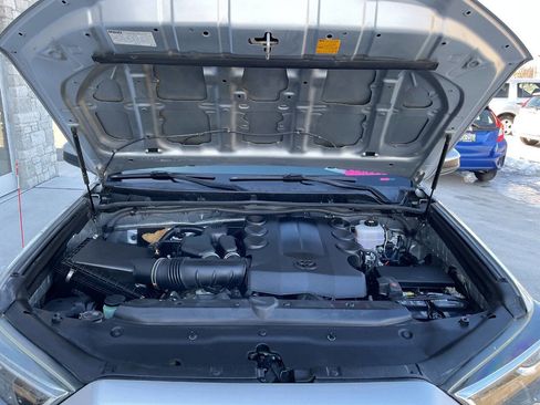 Used 2014 Toyota 4Runner SR5 image 54