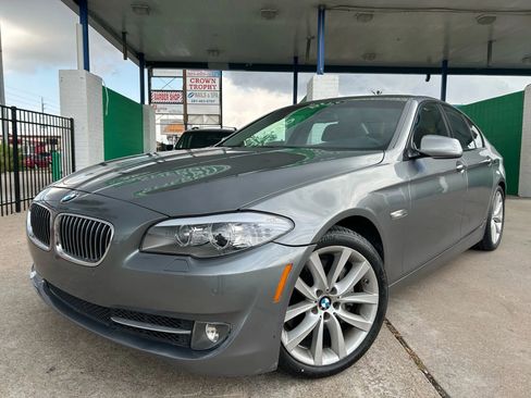 Used 2011 BMW 535i 535i Sedan 4D image 2