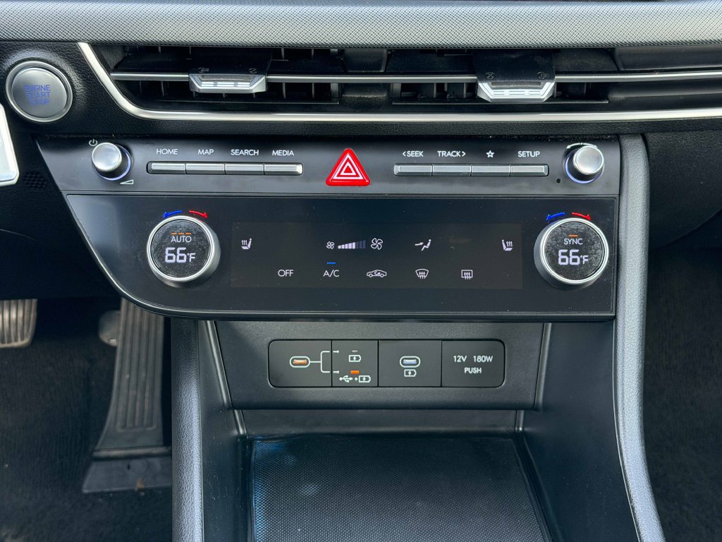 Used 2025 Hyundai Sonata SEL FWD image 33