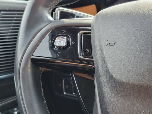 Used 2022 Lincoln Corsair Reserve AWD/4WD image 15