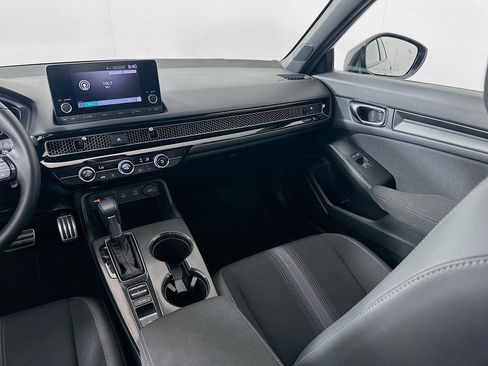 Used 2025 Honda Civic Sport image 26