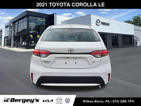 Used 2021 Toyota Corolla LE w/ Carpet Mat Package (TMS) FWD image 11
