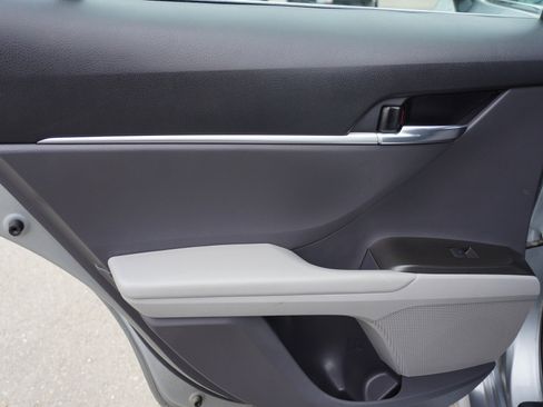 Used 2022 Toyota Camry LE image 11