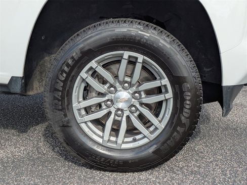 Used 2024 Chevrolet Colorado LT w/ LT Convenience Package image 10