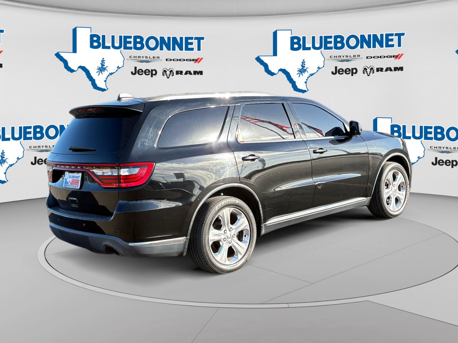 Certified 2022 Dodge Durango SXT RWD image 5