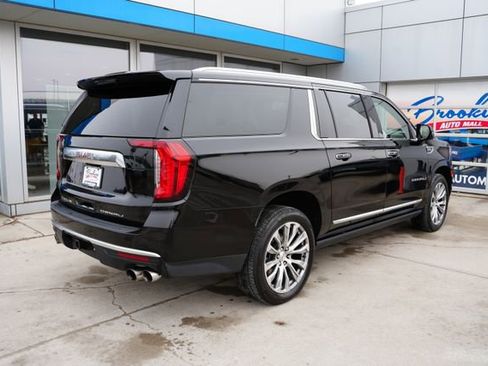 Used 2021 GMC Yukon XL Denali w/ Denali Premium Package AWD/4WD image 40