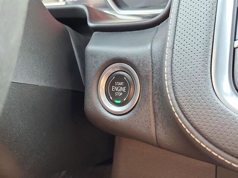 Used 2021 Chevrolet Tahoe Premier w/ Premium Package image 16