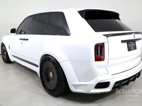Used 2025 Rolls-Royce Cullinan AWD/4WD image 8