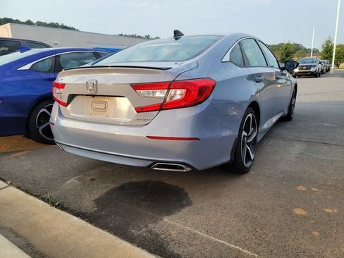 Used 2022 Honda Accord Sport image 3
