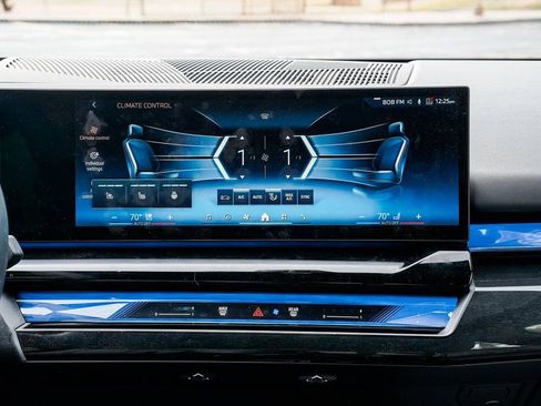 Used 2025 BMW i5 xDrive40 w/ Premium Package image 13